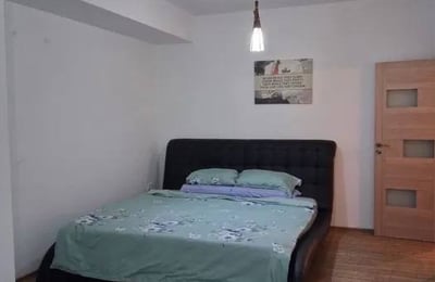 Аренда комфортных 2-комнатных апартаментов с гардеробной, 62 м², Констанца, Румыния